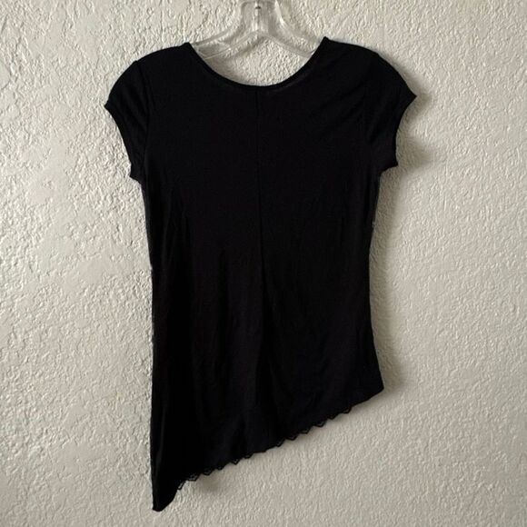 Disney Special Edition Women's Asymmetrical Tee Top Size Medium Black Graphic - Picture 10 of 11